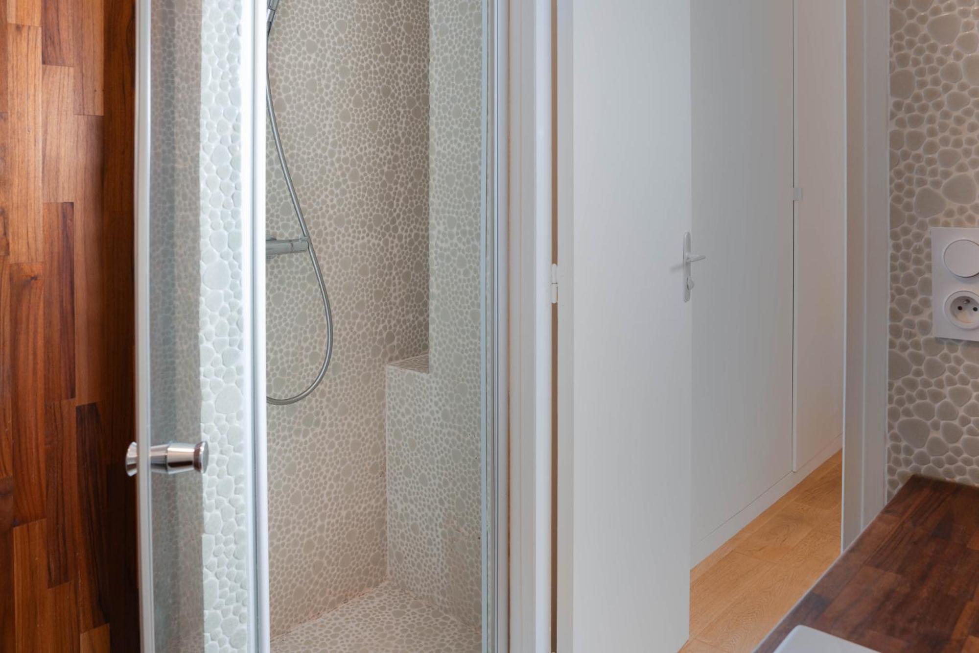 Loft Petion Dog Friendly Apartment Париж Екстериор снимка
