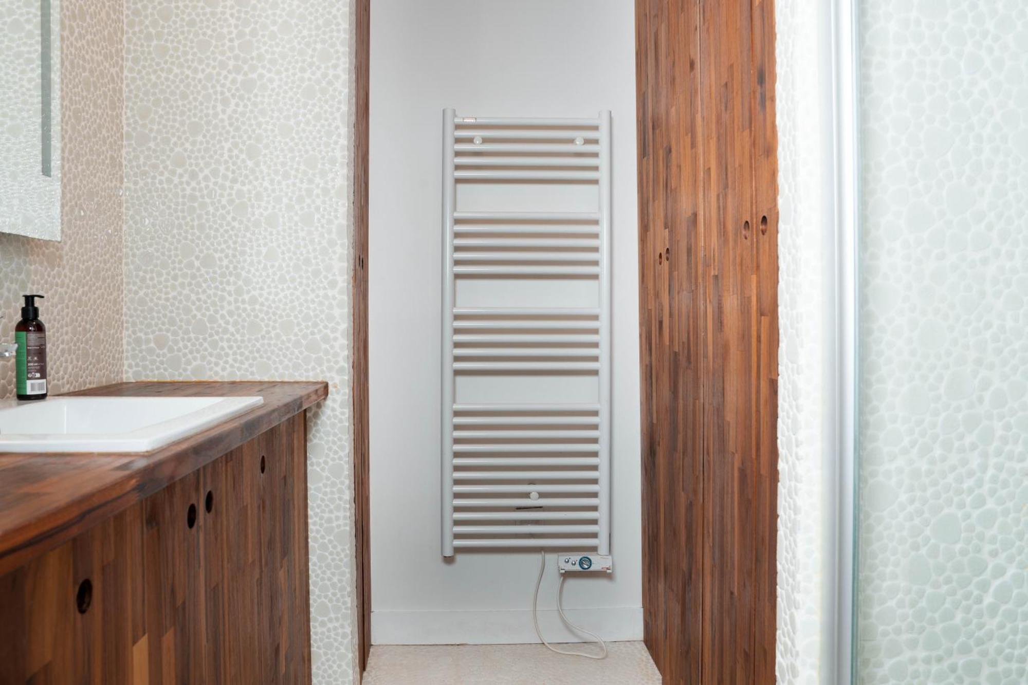 Loft Petion Dog Friendly Apartment Париж Екстериор снимка