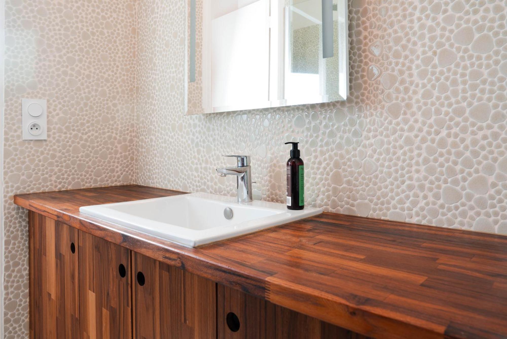 Loft Petion Dog Friendly Apartment Париж Екстериор снимка
